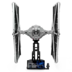 Frontansicht des LEGO-Set 75095 Star Wars TIE-Fighter
